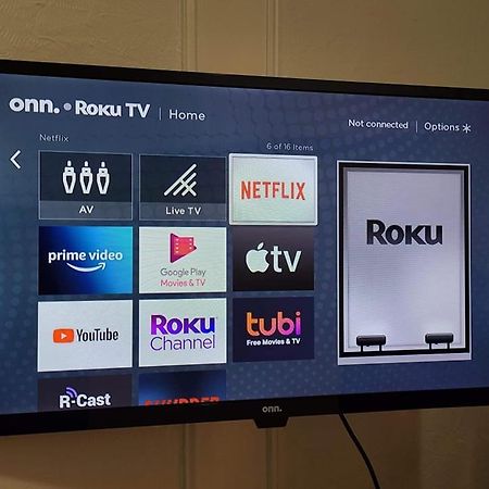 Tv + Netflix / High Speed Internet / Room C Montreal Exterior foto